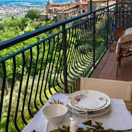 Panoramic Apartment Massa (Tuscany)
